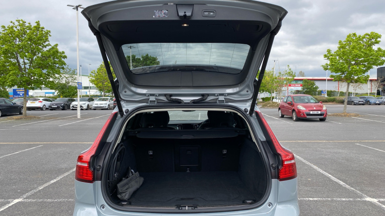 Volvo V60 2.0 T6 [350] PHEV Plus Dark 5dr AWD Auto Estate